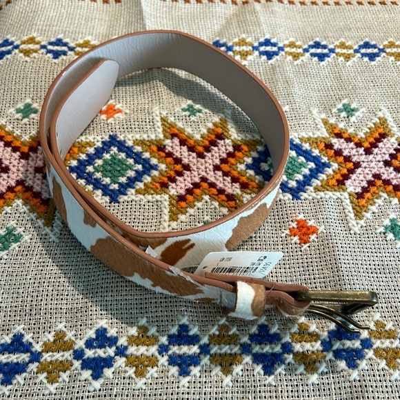 Altar’d State Cowhide Belt Size Small - Picture 1 of 4